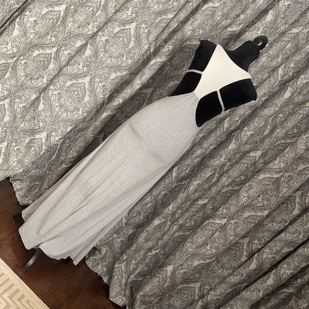 LEATHER PANEL GRAY WHITE MAXI DRESS